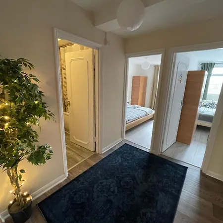Enormous Family Flat Apartment London Exterior photo