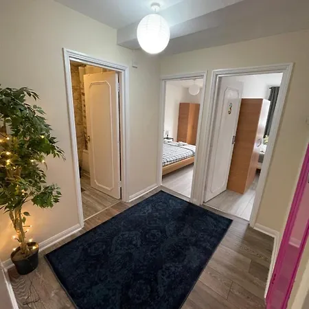 Enormous Family Flat Apartment London Exterior photo