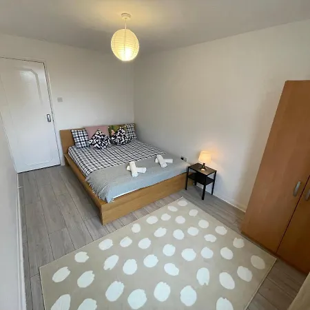 Enormous Family Flat Apartment London Exterior photo