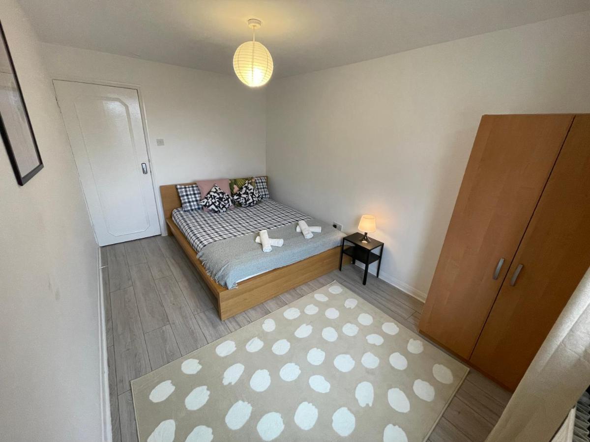 Appartamento Enormous Family Flat Londra